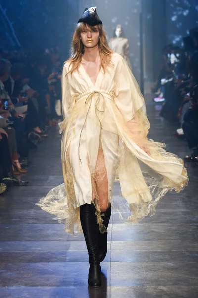Look 47